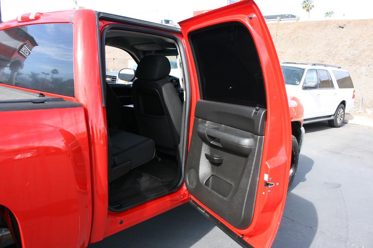 Chevrolet Silverado 1500 4WD Crew Cab 143.5" LT 2012