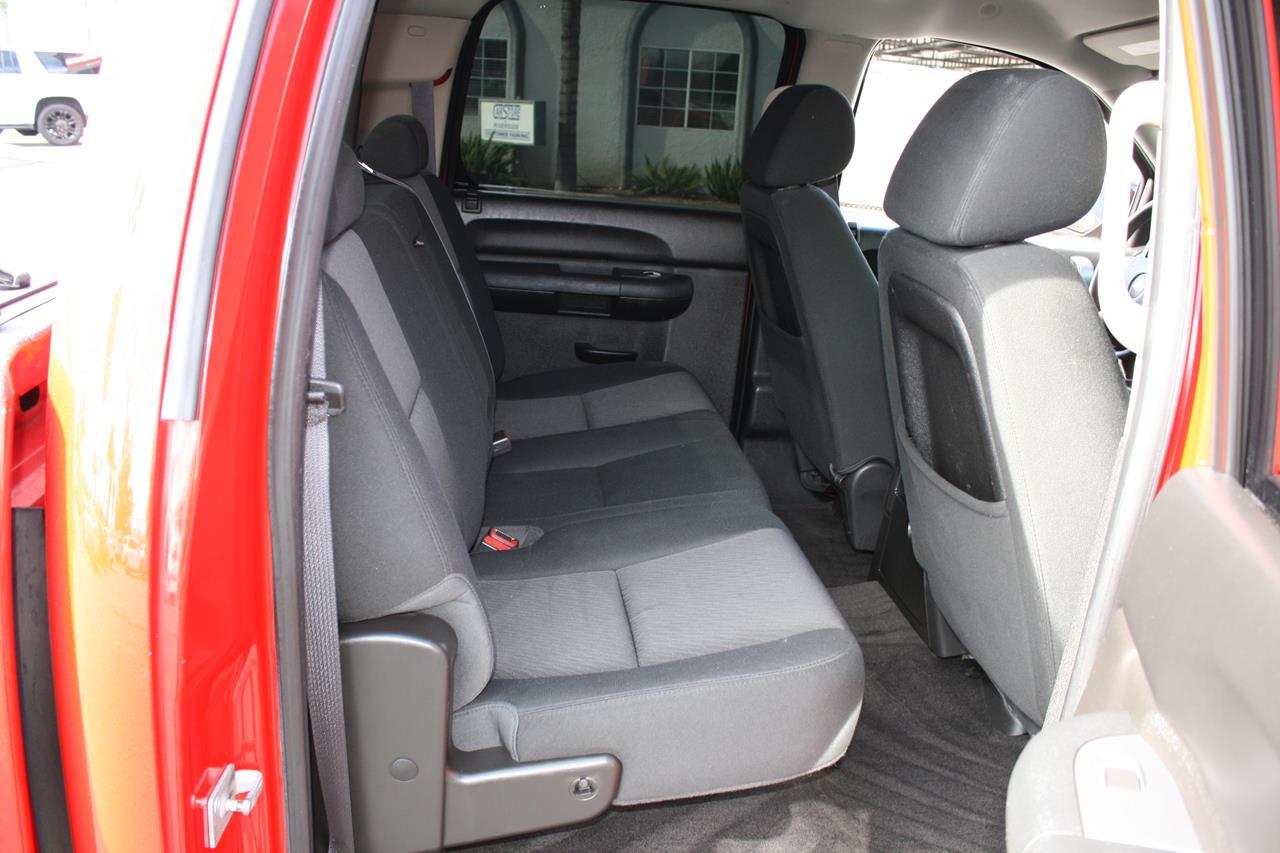 Chevrolet Silverado 1500 4WD Crew Cab 143.5" LT 2012