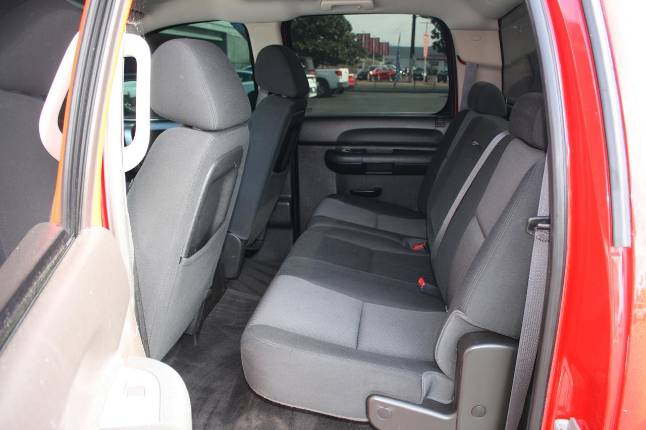 Chevrolet Silverado 1500 4WD Crew Cab 143.5" LT 2012