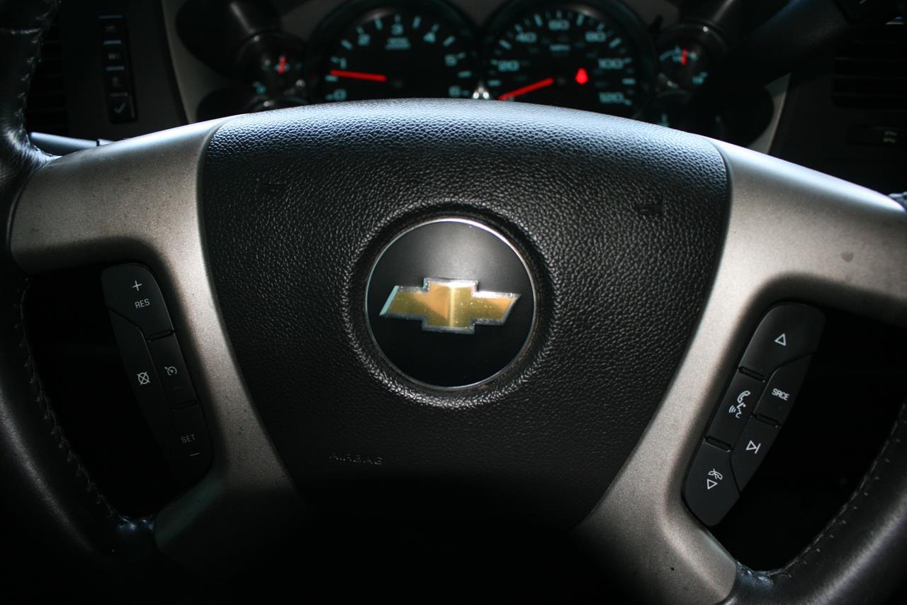 Chevrolet Silverado 1500 4WD Crew Cab 143.5" LT 2012