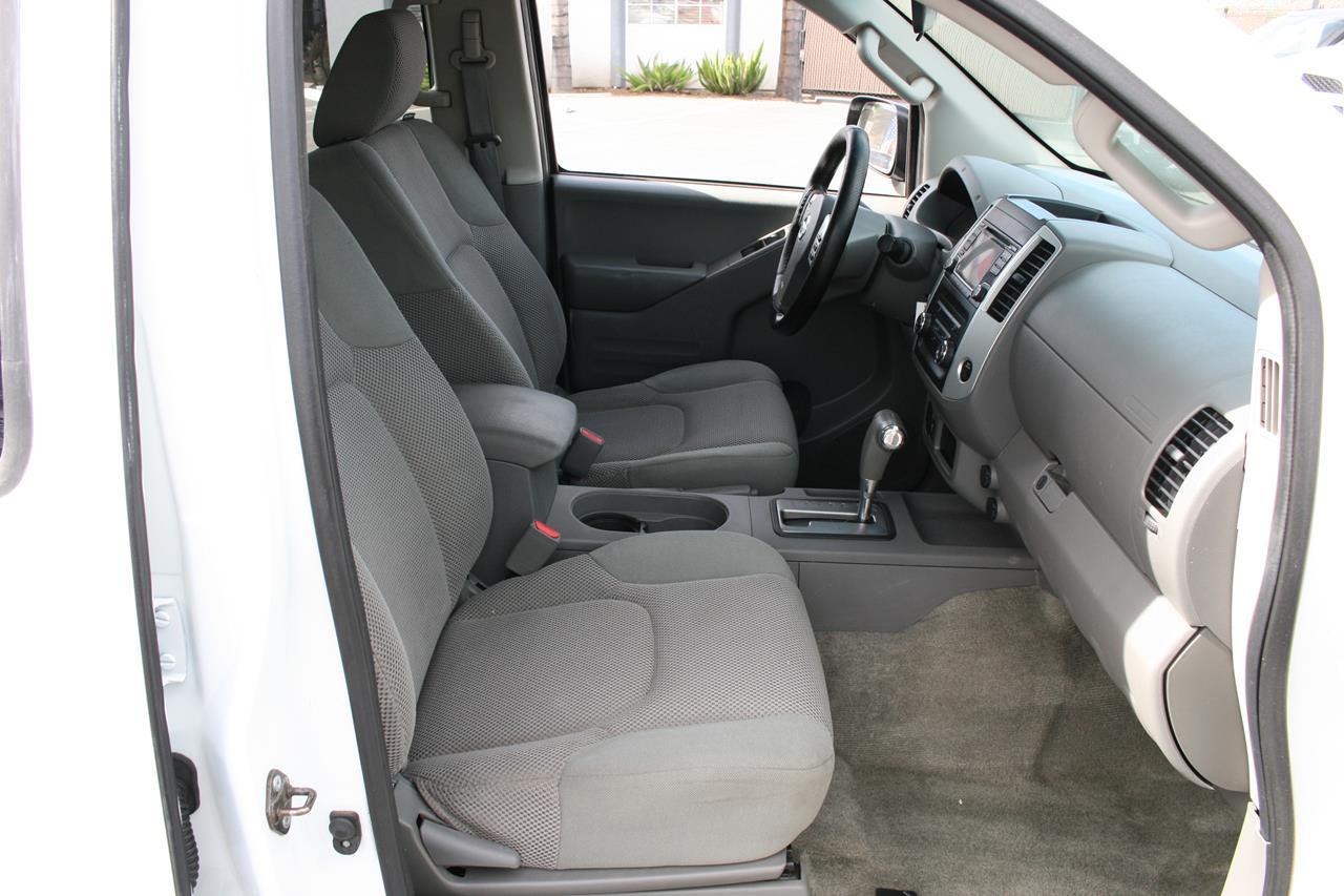 Nissan Frontier 2WD Crew Cab SWB Auto SV 2016