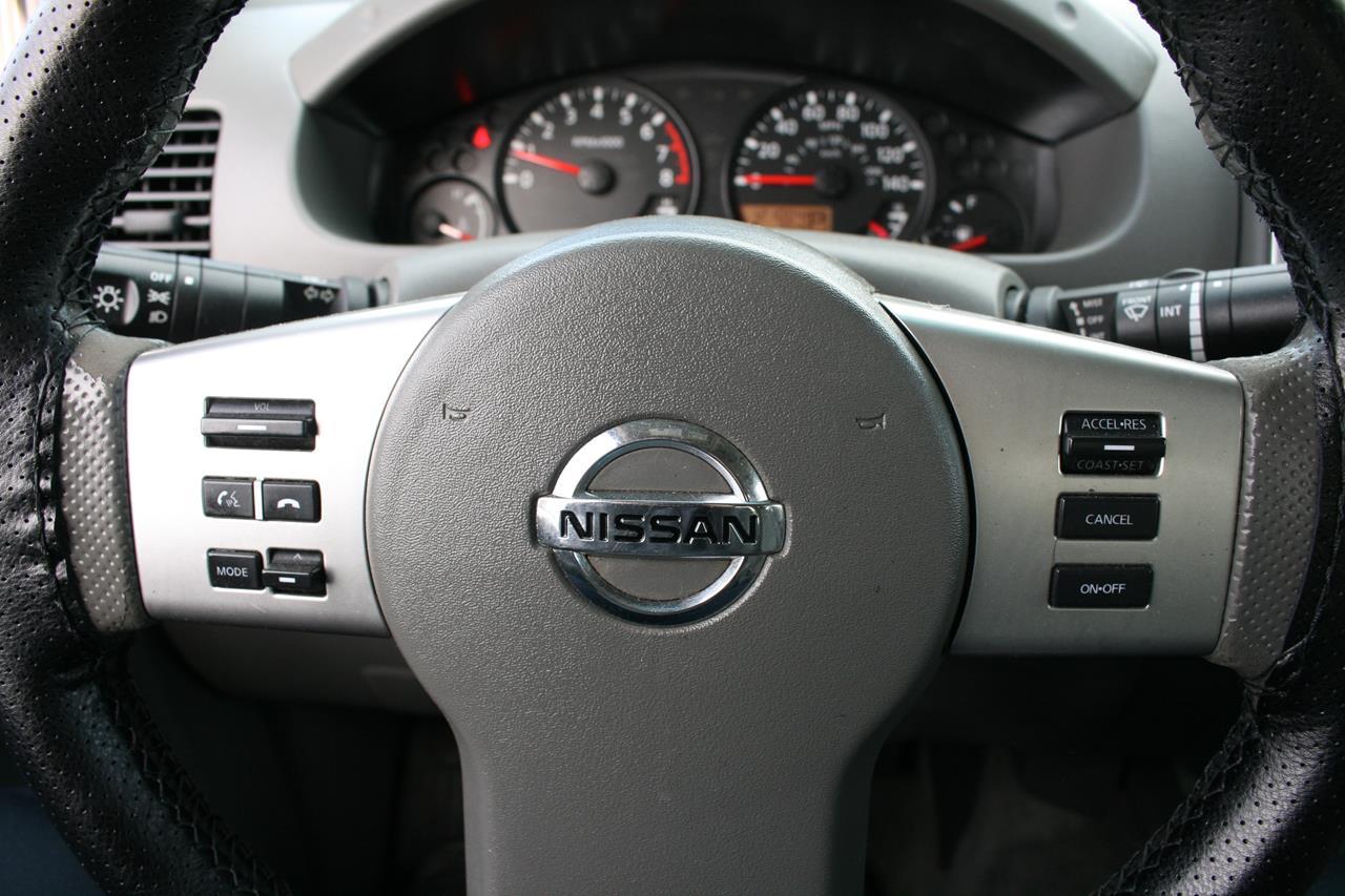 Nissan Frontier 2WD Crew Cab SWB Auto SV 2016