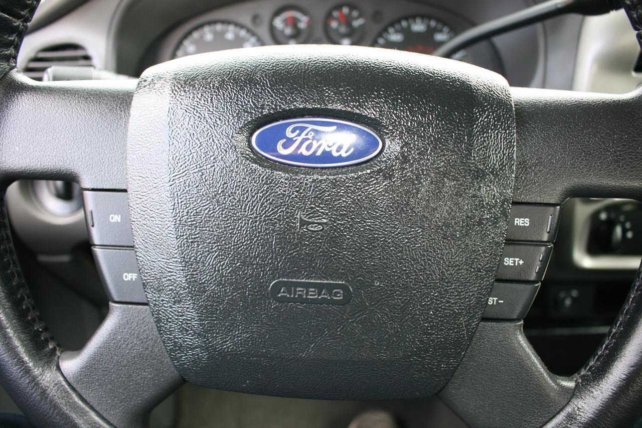 Ford Ranger 2WD 4dr SuperCab 126" XLT 2011