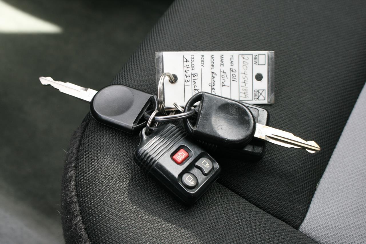 Ford Ranger 2WD 4dr SuperCab 126" XLT 2011