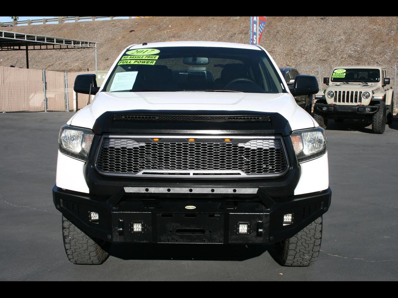 Toyota Tundra 2WD SR5 CrewMax 5.5' Bed 5.7L FFV (Natl) 2017