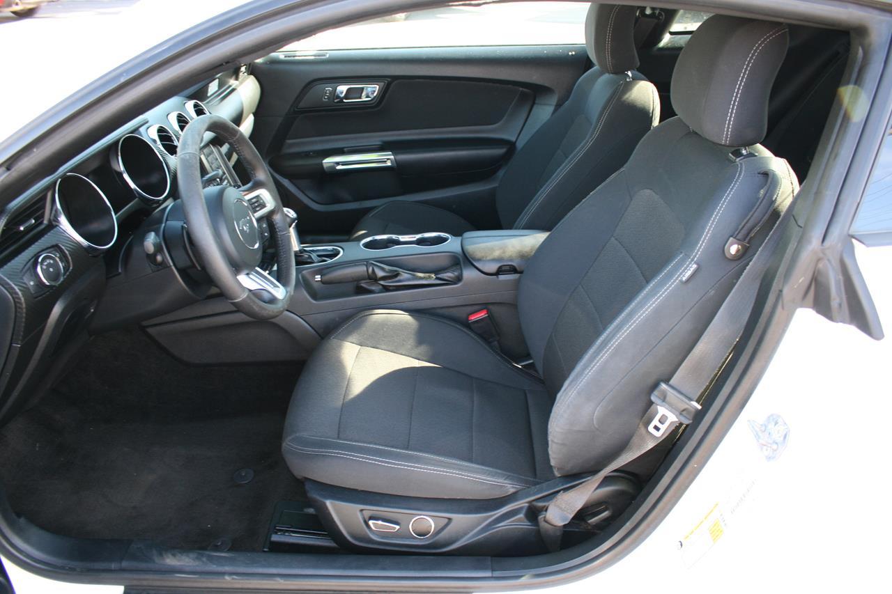 Ford Mustang 2dr Fastback V6 2015