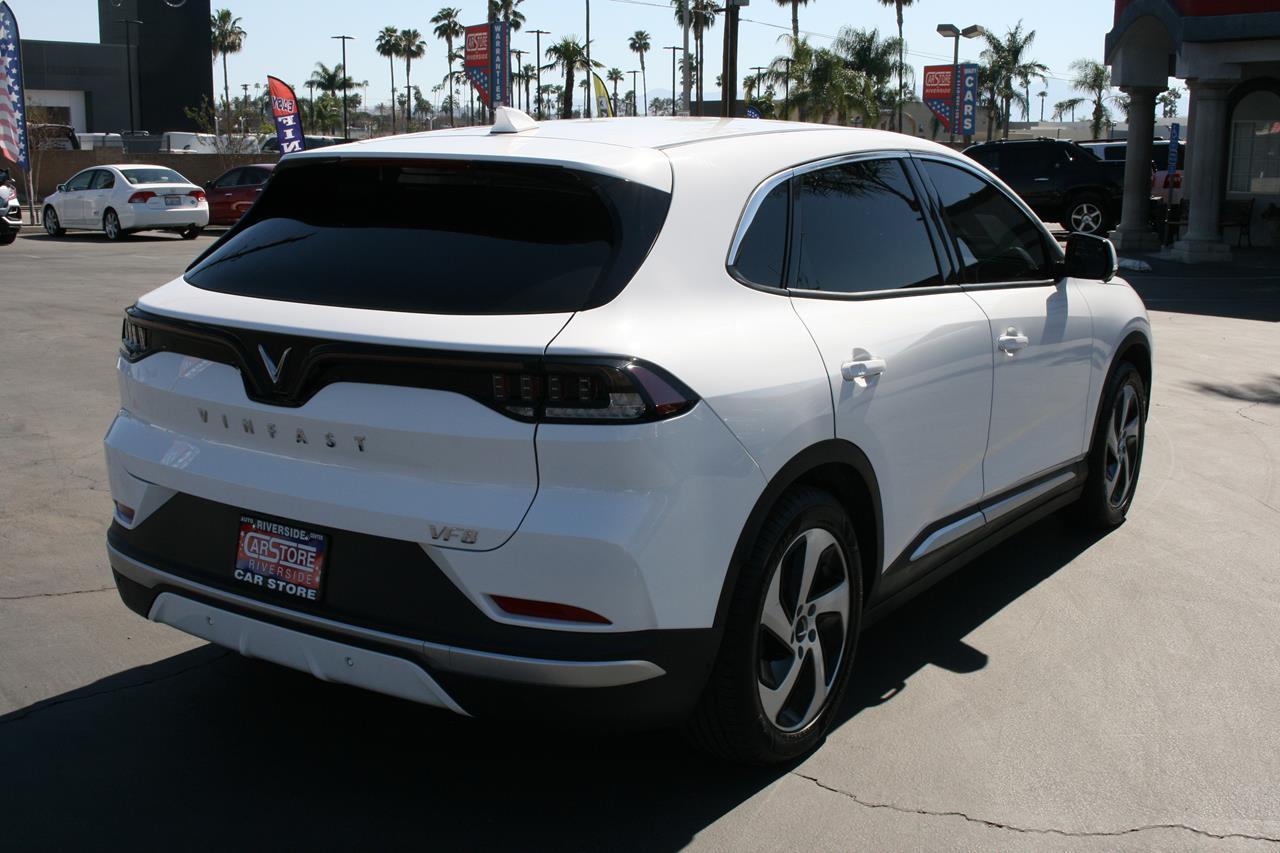 VinFast VF 8 Eco AWD 82 kWh 2023