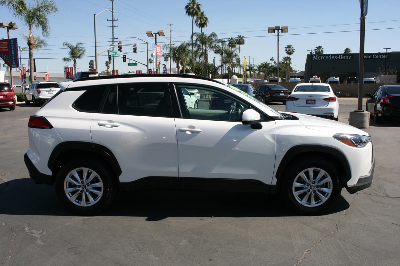 Toyota Corolla Cross LE 2WD (Natl) 2022