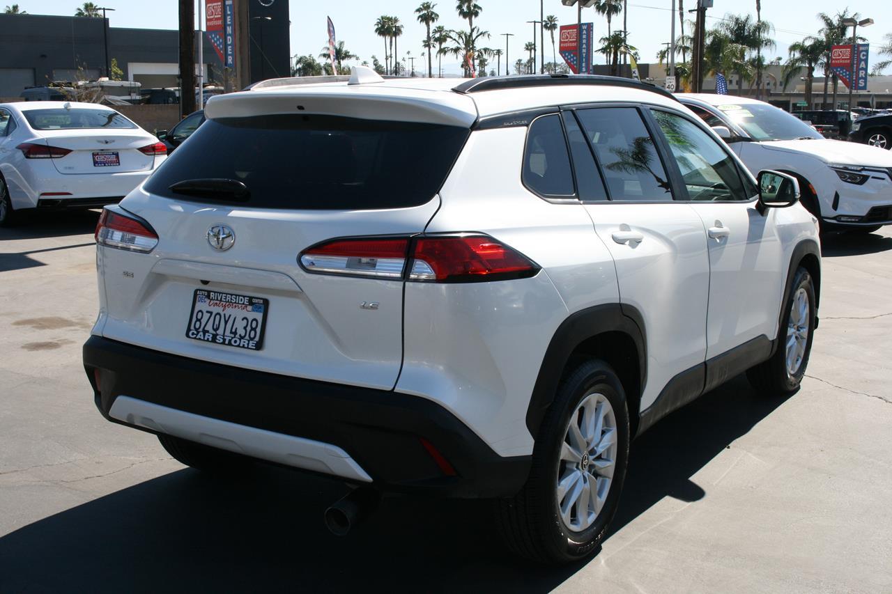 Toyota Corolla Cross LE 2WD (Natl) 2022