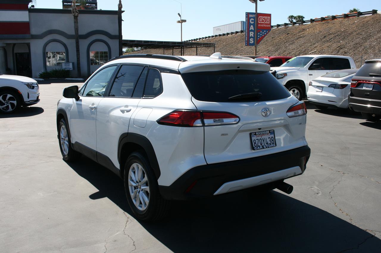 Toyota Corolla Cross LE 2WD (Natl) 2022