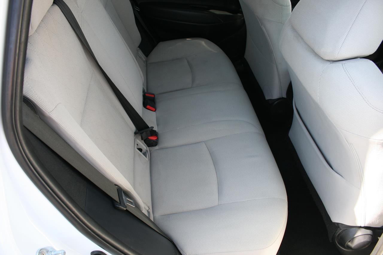 Toyota Corolla Cross LE 2WD (Natl) 2022