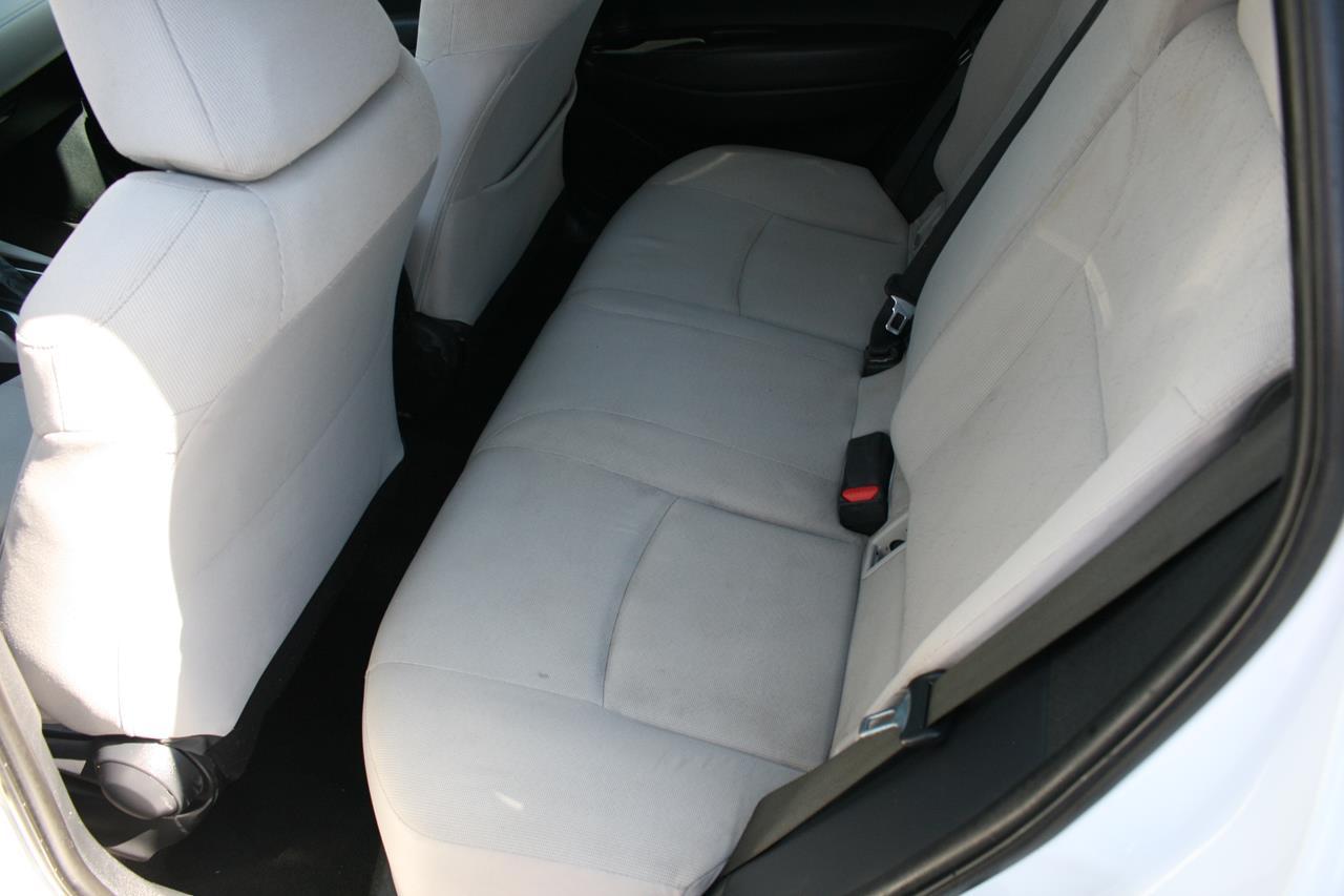 Toyota Corolla Cross LE 2WD (Natl) 2022