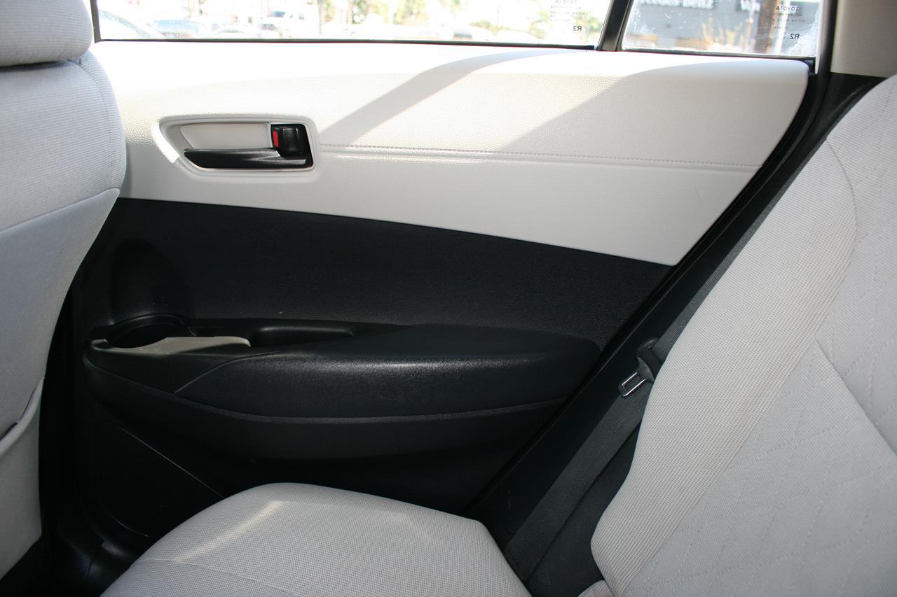 Toyota Corolla Cross LE 2WD (Natl) 2022