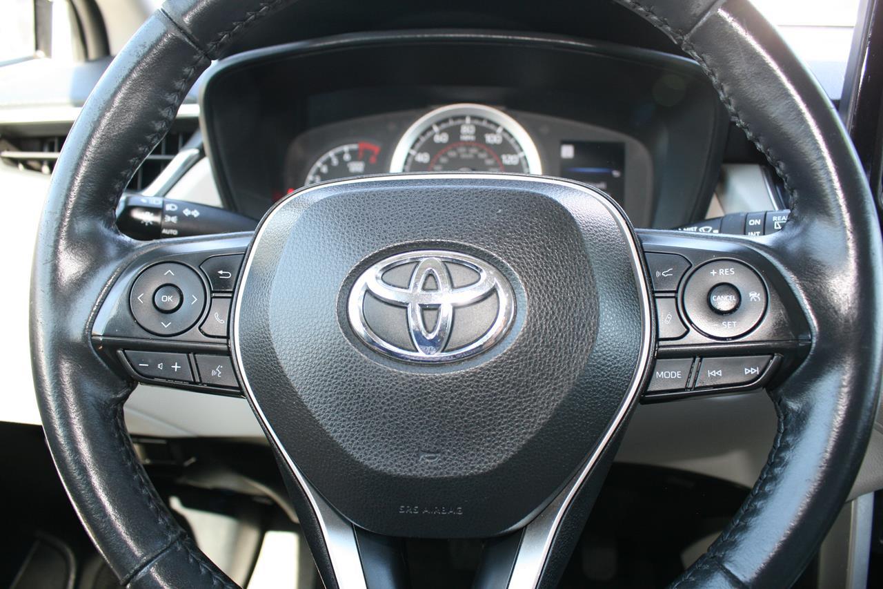 Toyota Corolla Cross LE 2WD (Natl) 2022