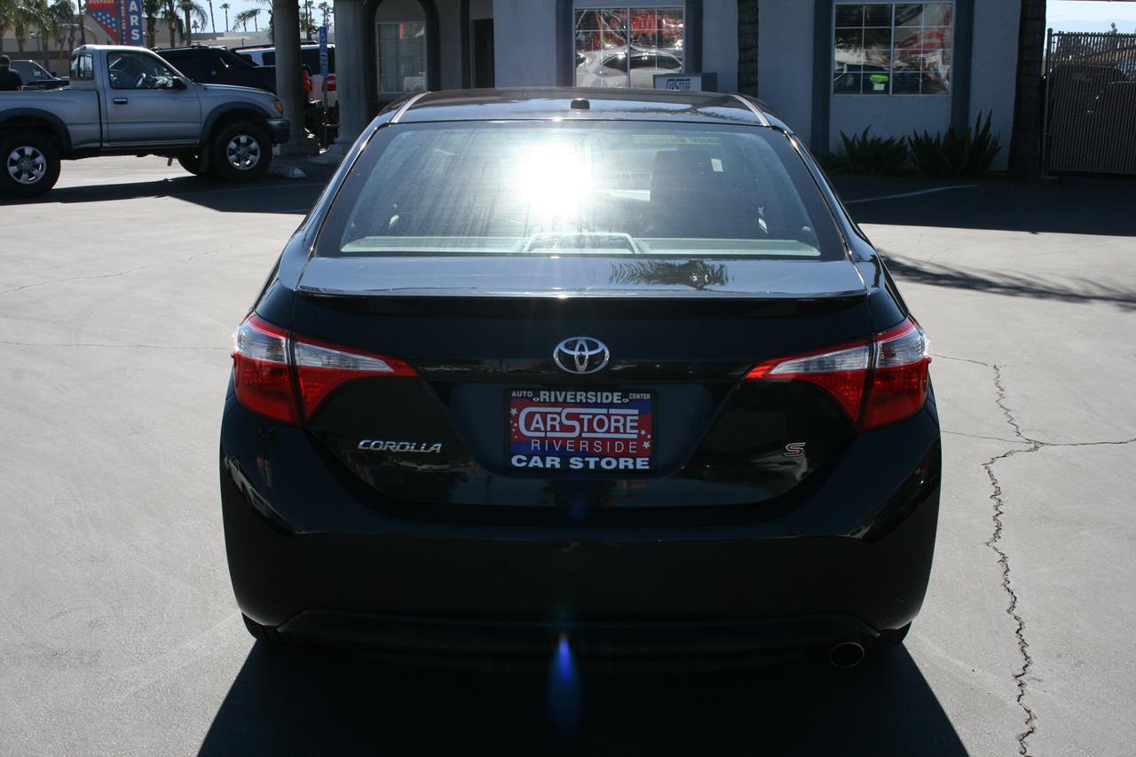 Toyota Corolla 4dr Sdn CVT S Premium (Natl) 2016