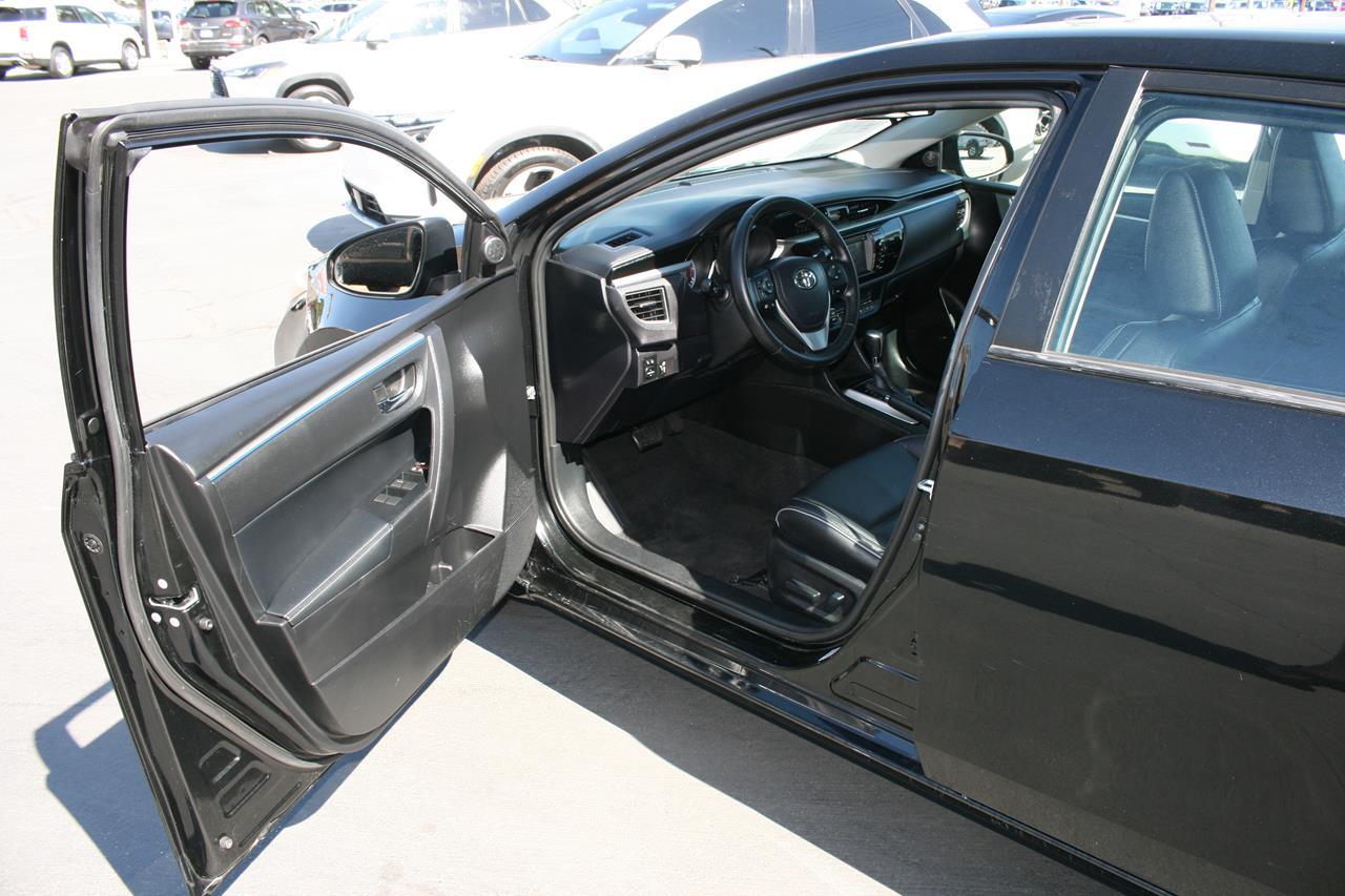 Toyota Corolla 4dr Sdn CVT S Premium (Natl) 2016