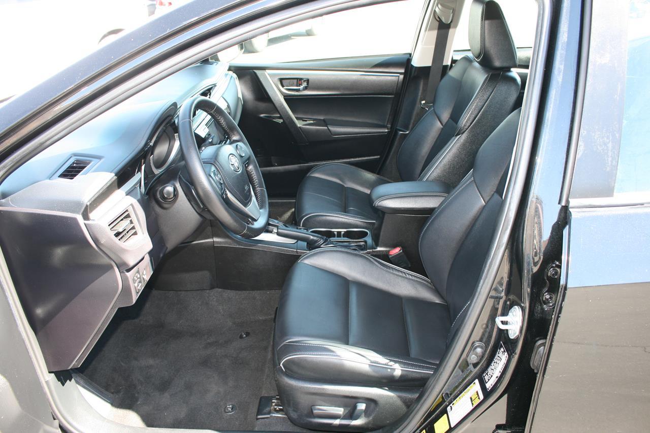 Toyota Corolla 4dr Sdn CVT S Premium (Natl) 2016