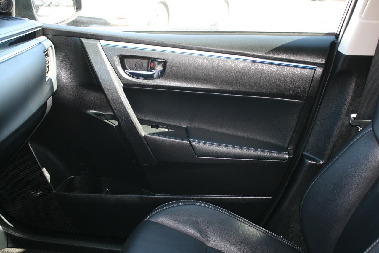 Toyota Corolla 4dr Sdn CVT S Premium (Natl) 2016