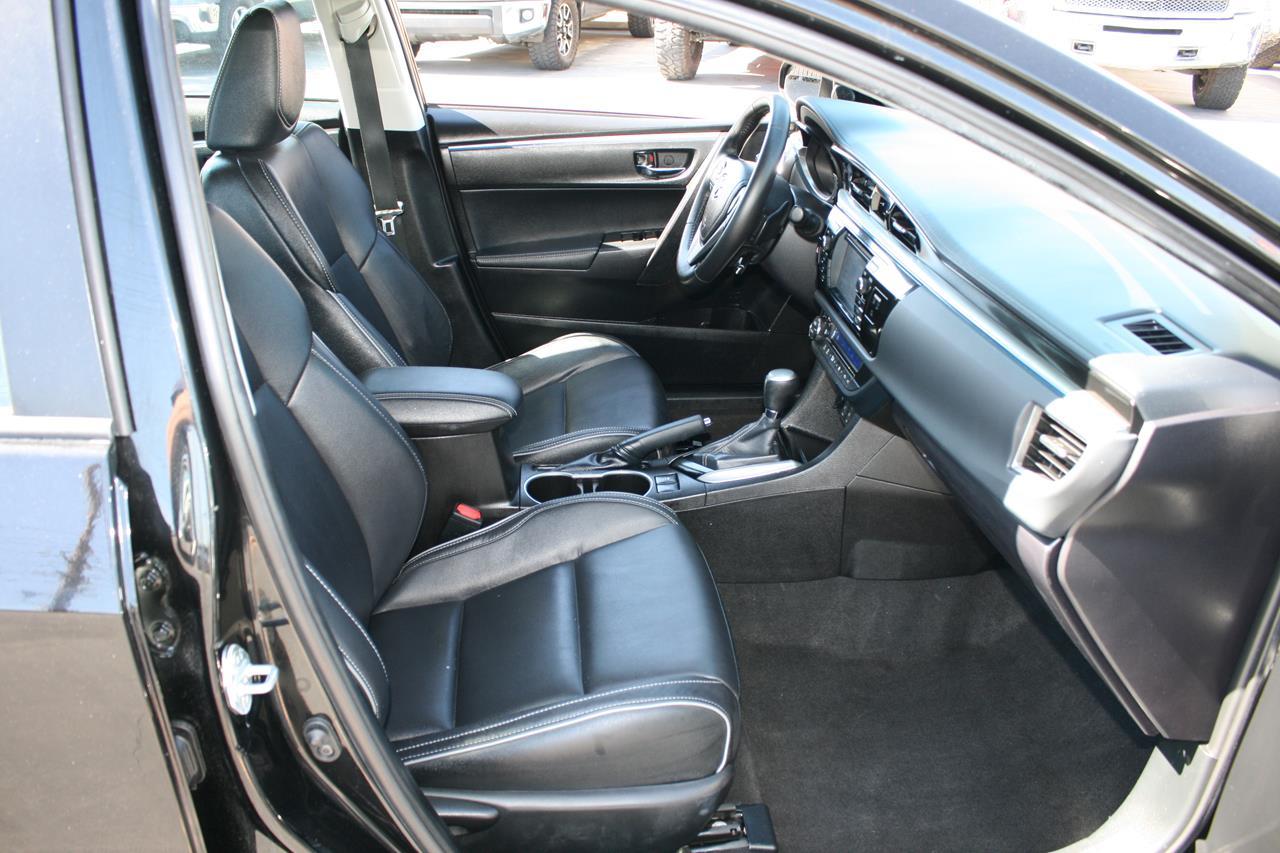 Toyota Corolla 4dr Sdn CVT S Premium (Natl) 2016