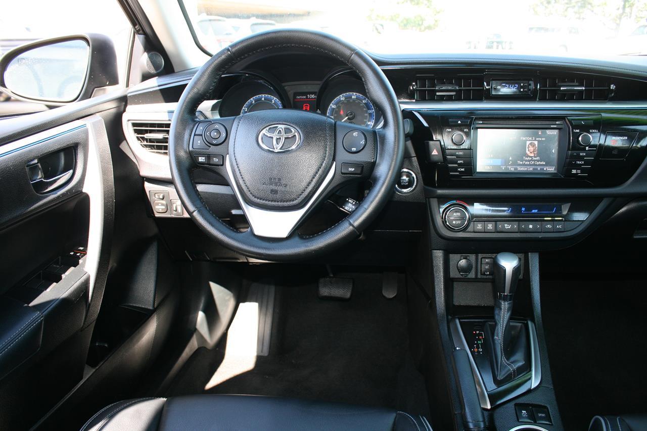 Toyota Corolla 4dr Sdn CVT S Premium (Natl) 2016