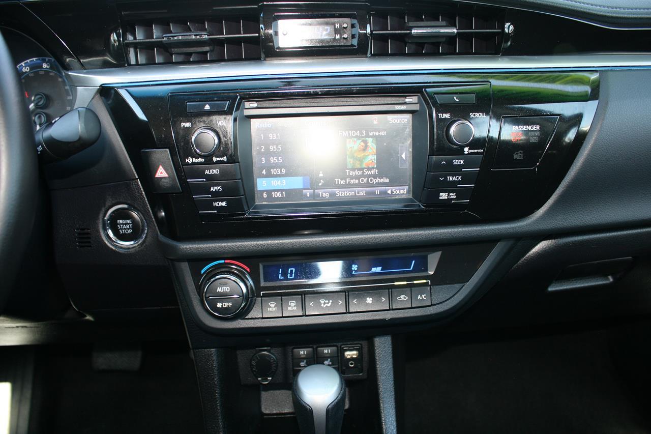 Toyota Corolla 4dr Sdn CVT S Premium (Natl) 2016