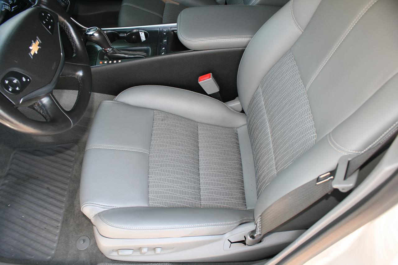 Chevrolet Impala 4dr Sdn LT w/1LT 2018