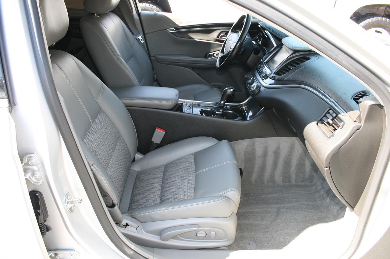 Chevrolet Impala 4dr Sdn LT w/1LT 2018