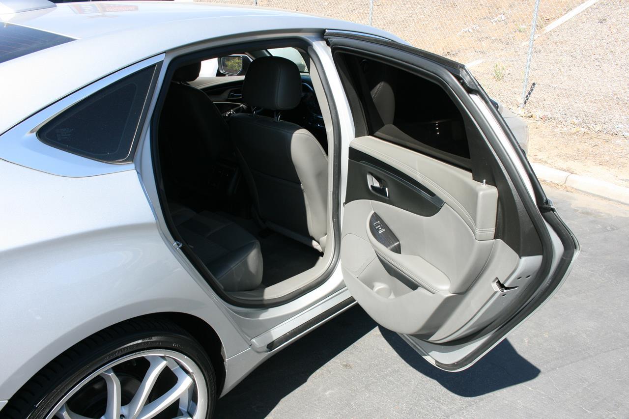 Chevrolet Impala 4dr Sdn LT w/1LT 2018