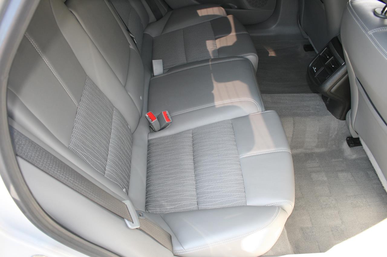 Chevrolet Impala 4dr Sdn LT w/1LT 2018