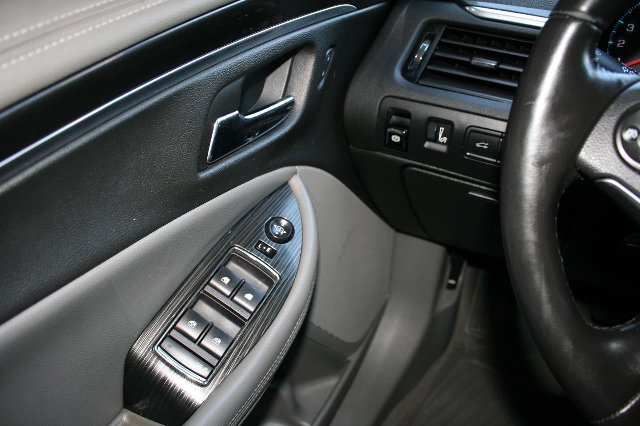 Chevrolet Impala 4dr Sdn LT w/1LT 2018