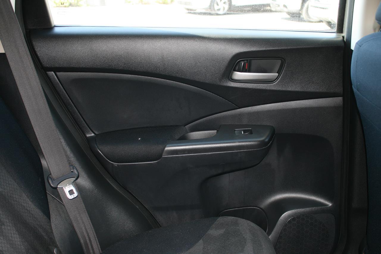 Honda CR-V 2WD 5dr LX 2015