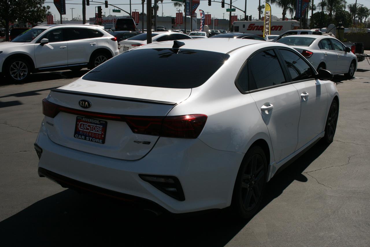 Kia Forte GT-Line IVT 2021