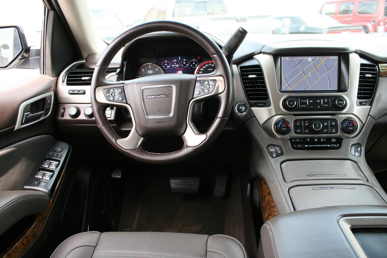 GMC Yukon 4WD 4dr Denali 2015