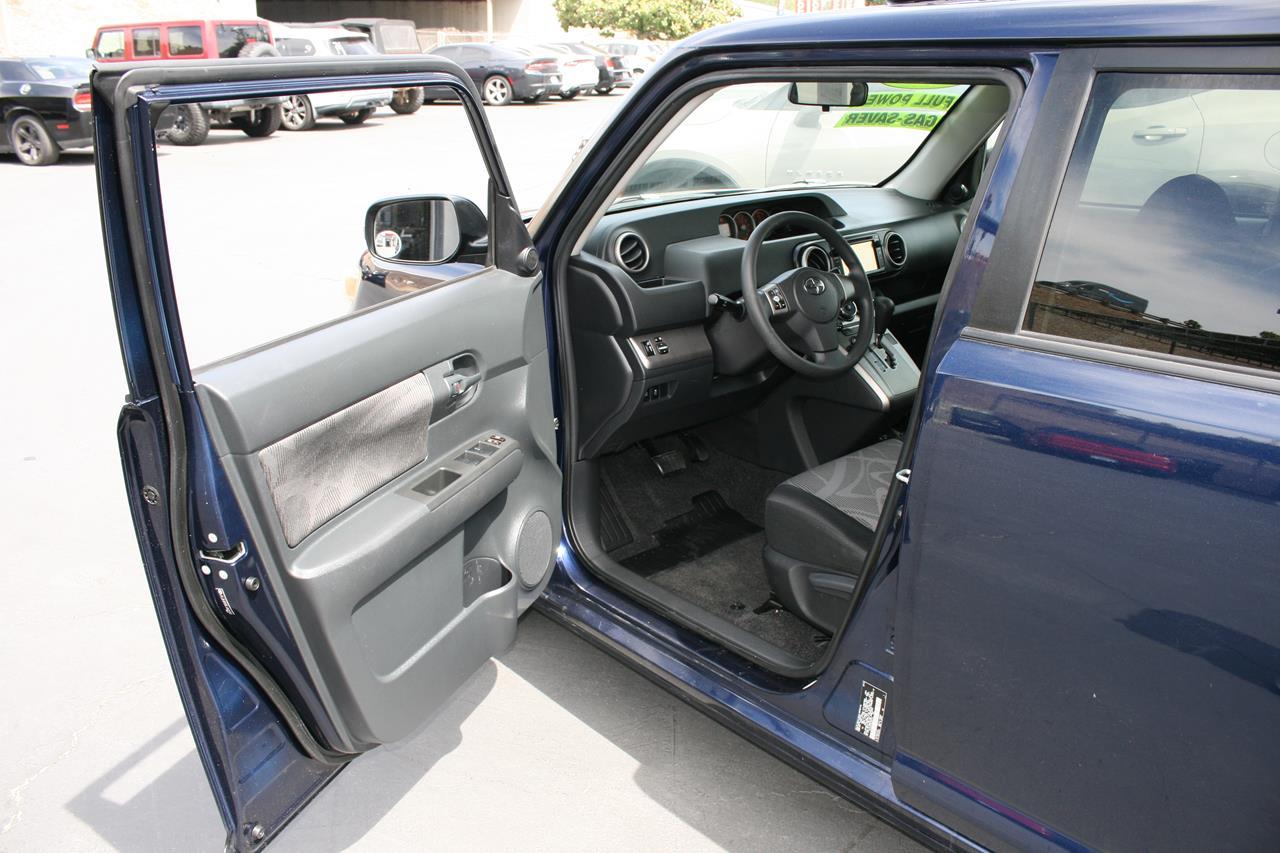 Scion xB 5dr Wgn Auto (Natl) 2014