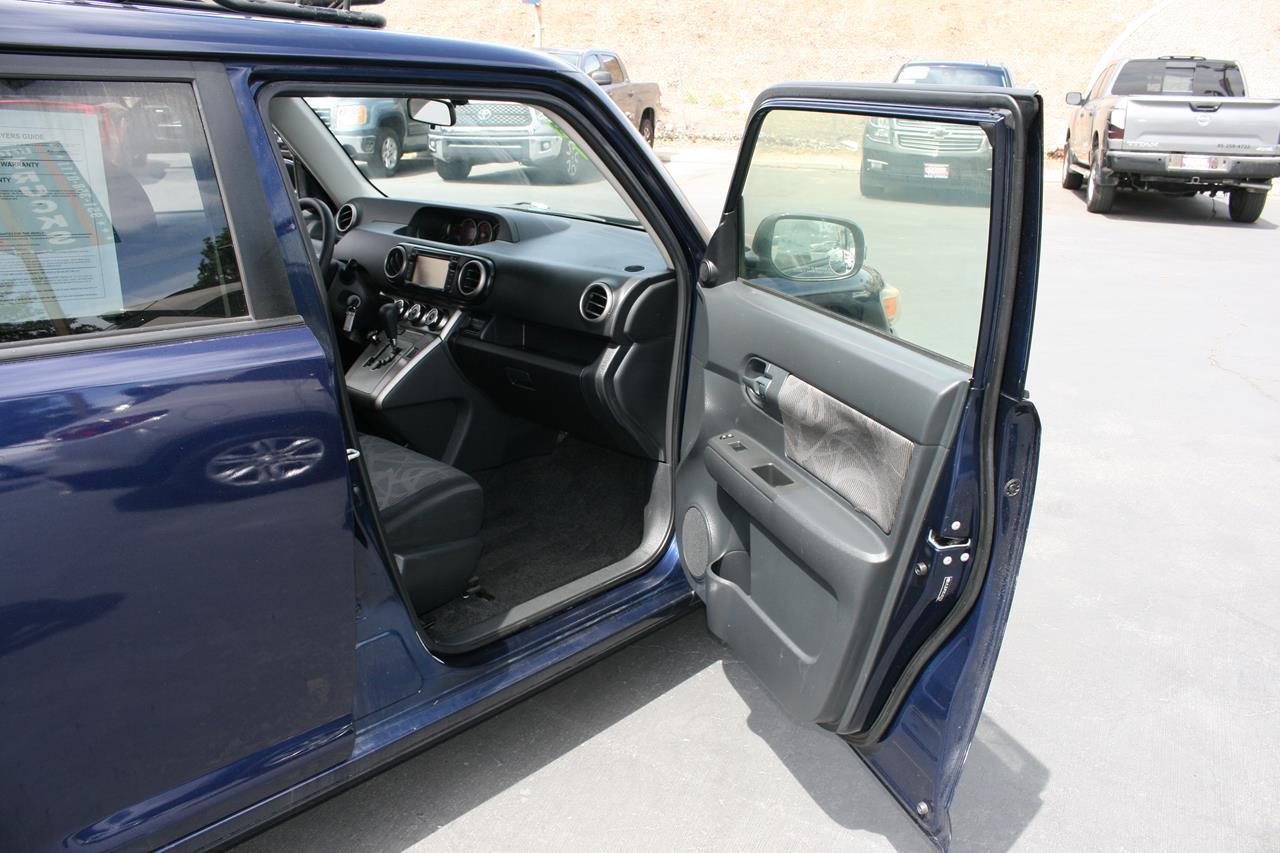 Scion xB 5dr Wgn Auto (Natl) 2014