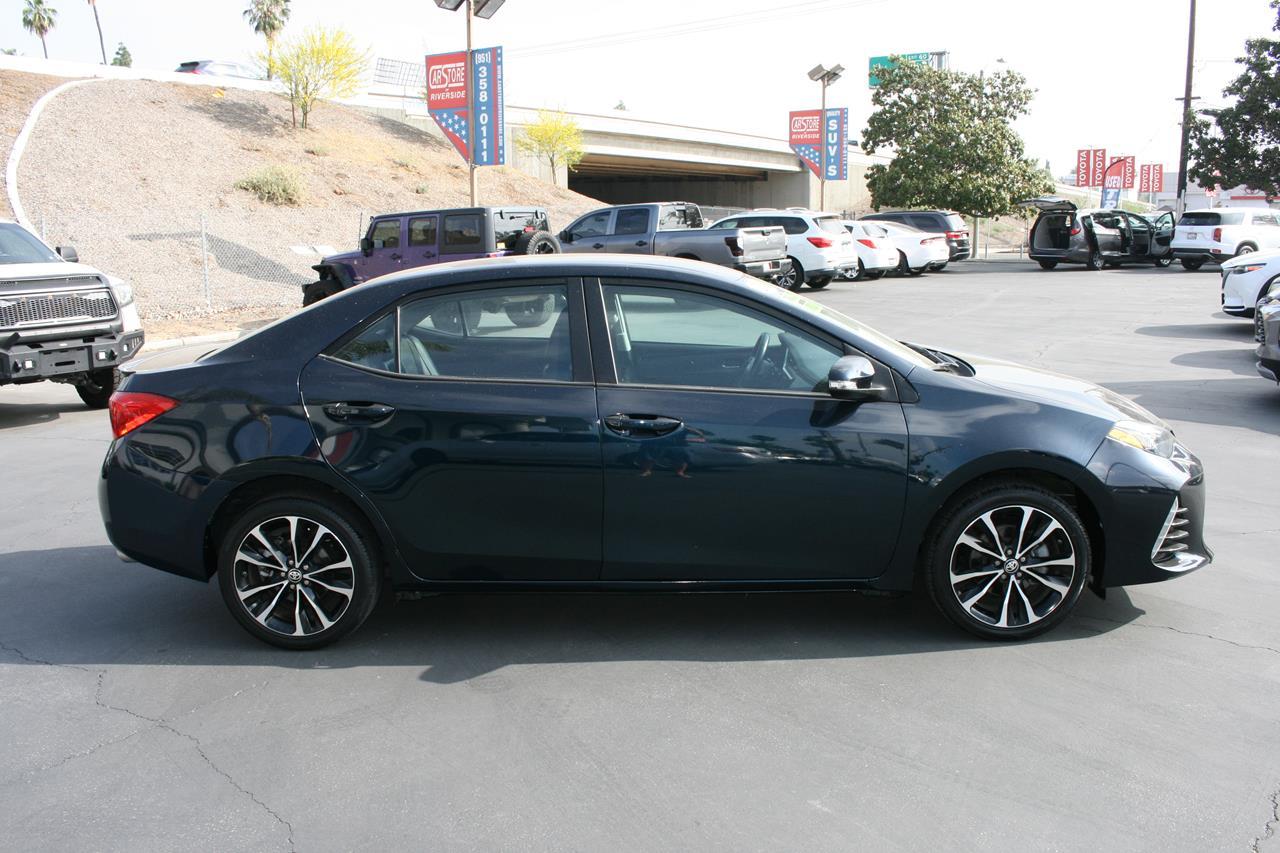 Toyota Corolla SE CVT (Natl) 2019