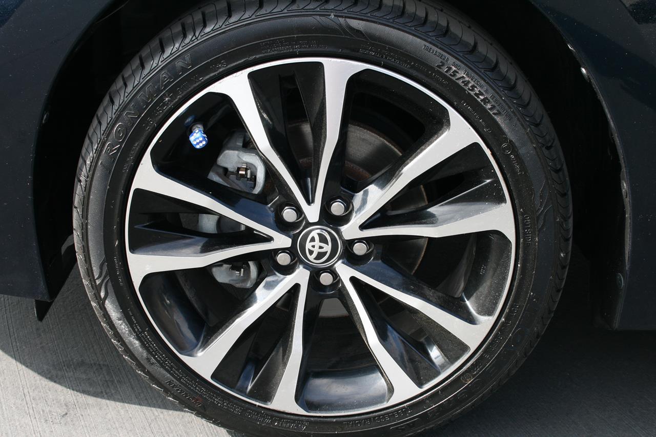 Toyota Corolla SE CVT (Natl) 2019