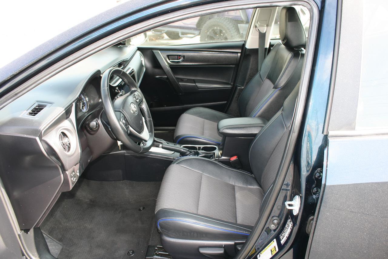 Toyota Corolla SE CVT (Natl) 2019