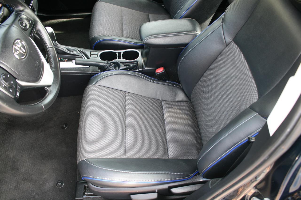 Toyota Corolla SE CVT (Natl) 2019