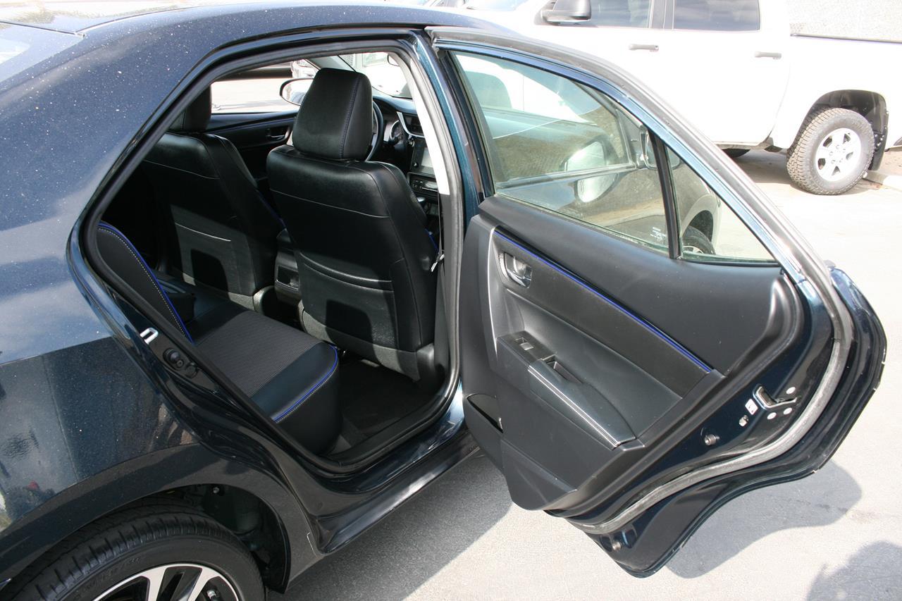 Toyota Corolla SE CVT (Natl) 2019