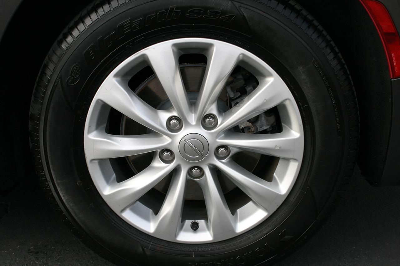 Chrysler Pacifica Touring L FWD 2019