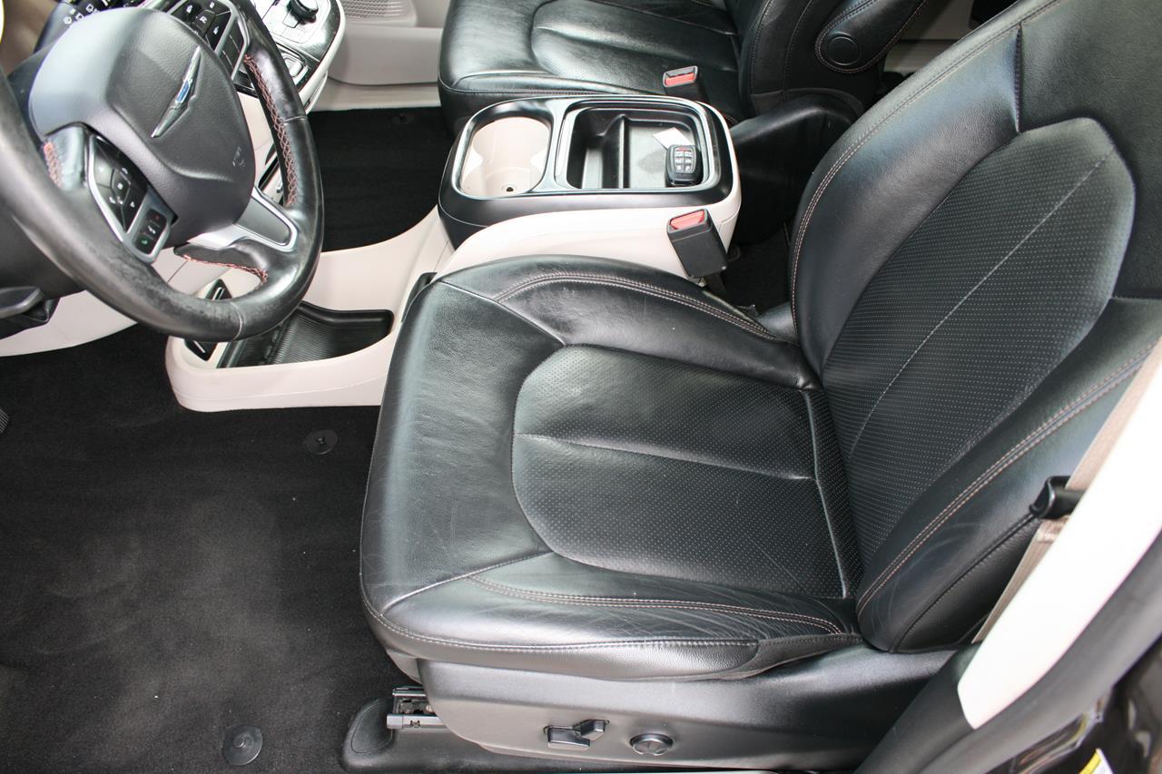 Chrysler Pacifica Touring L FWD 2019