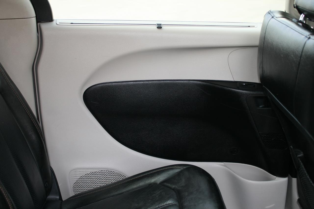 Chrysler Pacifica Touring L FWD 2019