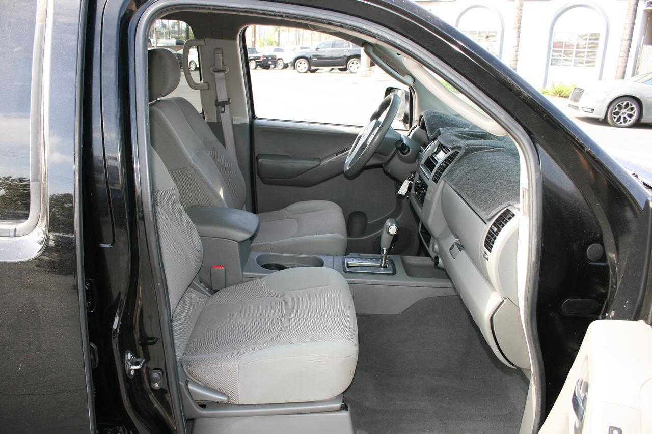 Nissan Frontier 2WD Crew Cab SWB Auto SE 2008