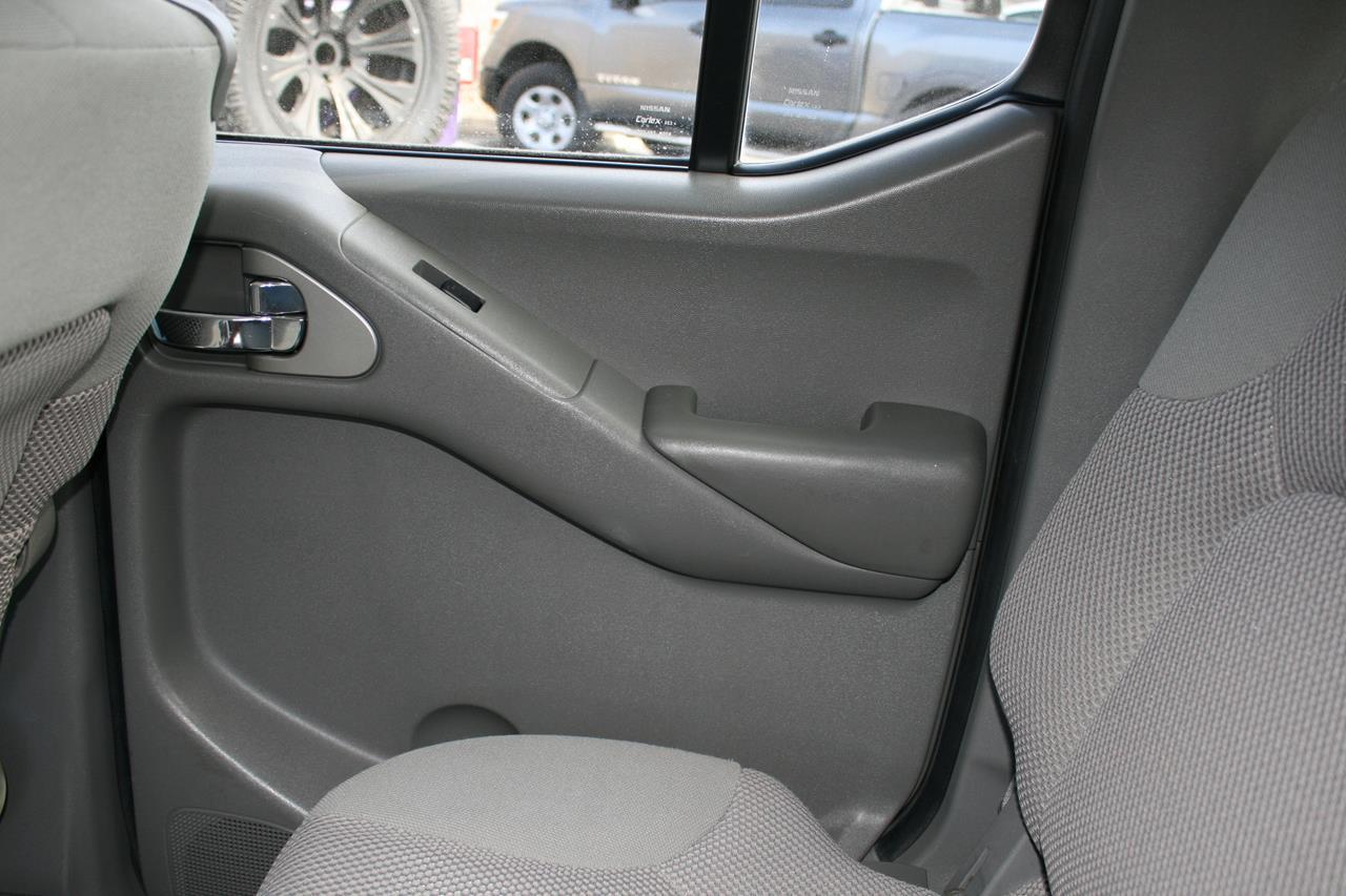 Nissan Frontier 2WD Crew Cab SWB Auto SE 2008