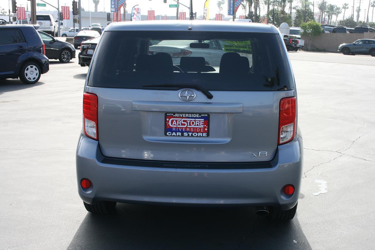 Scion xB 5dr Wgn Auto (Natl) 2012