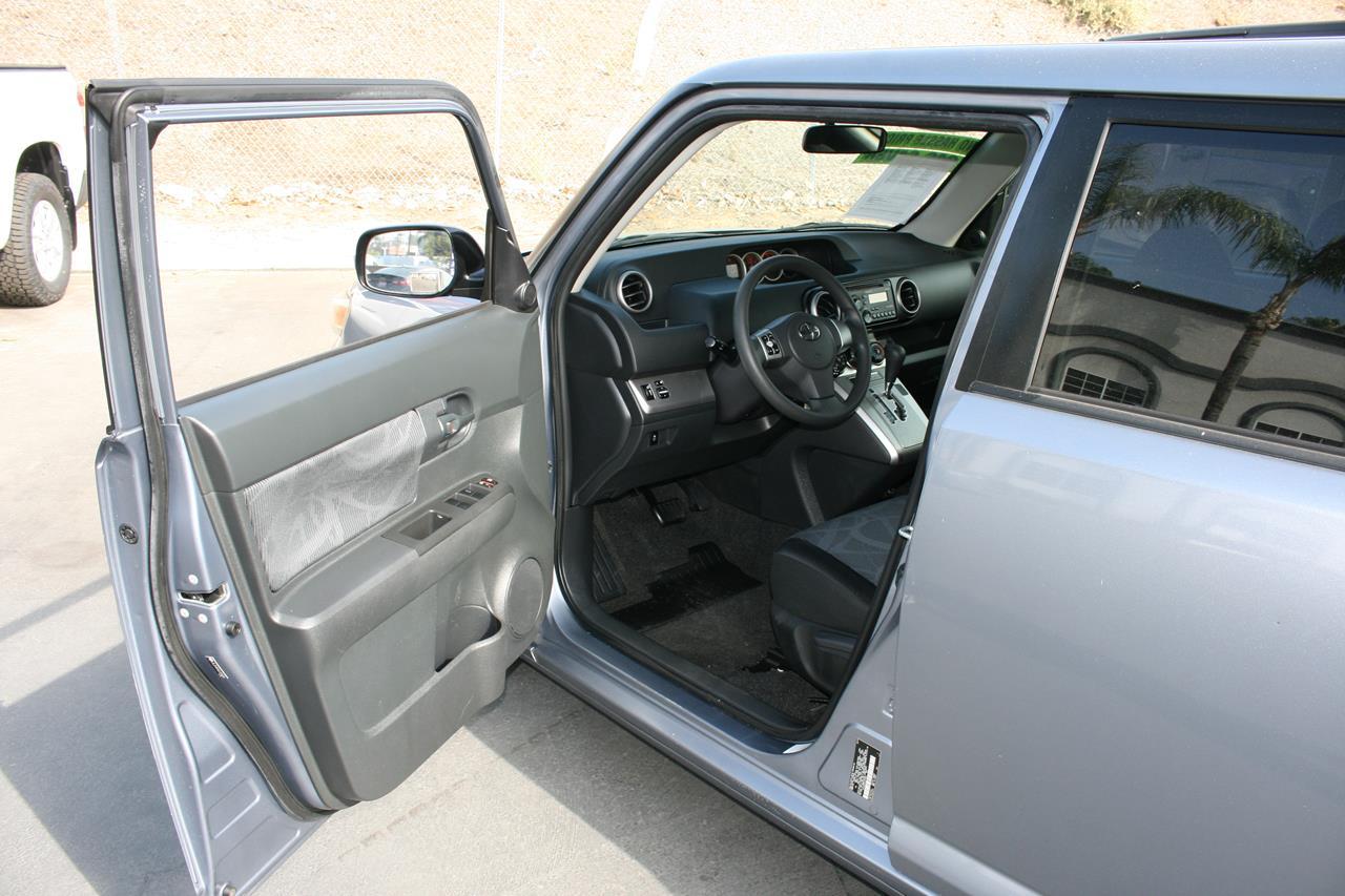 Scion xB 5dr Wgn Auto (Natl) 2012