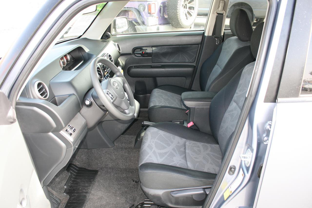 Scion xB 5dr Wgn Auto (Natl) 2012