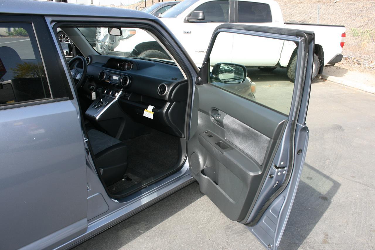 Scion xB 5dr Wgn Auto (Natl) 2012