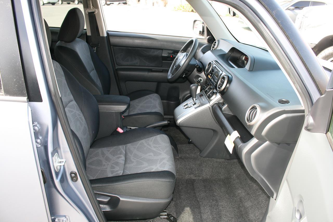 Scion xB 5dr Wgn Auto (Natl) 2012
